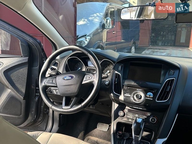 Хэтчбек Ford Focus 2015 в Одессе