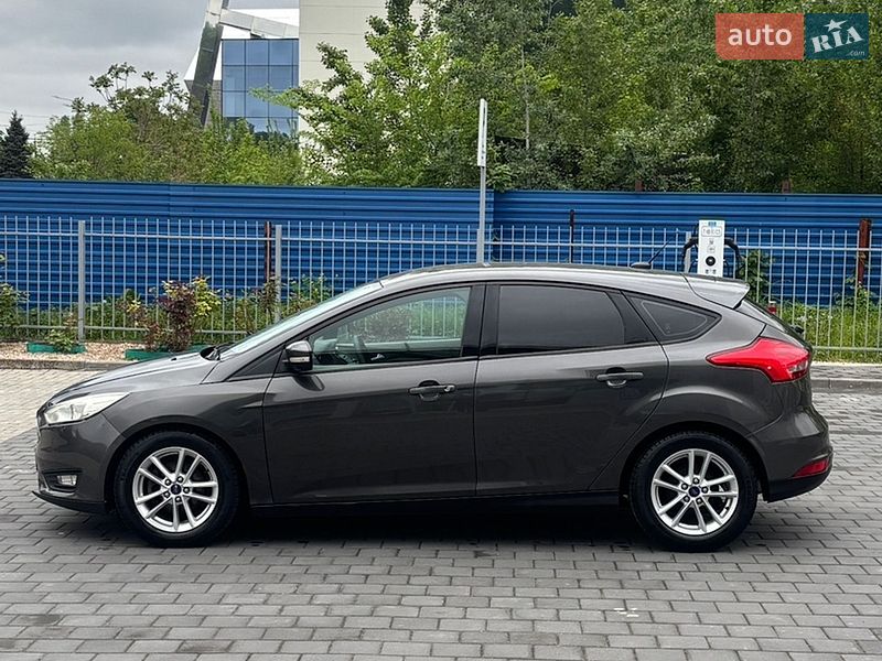 Хэтчбек Ford Focus 2015 в Днепре