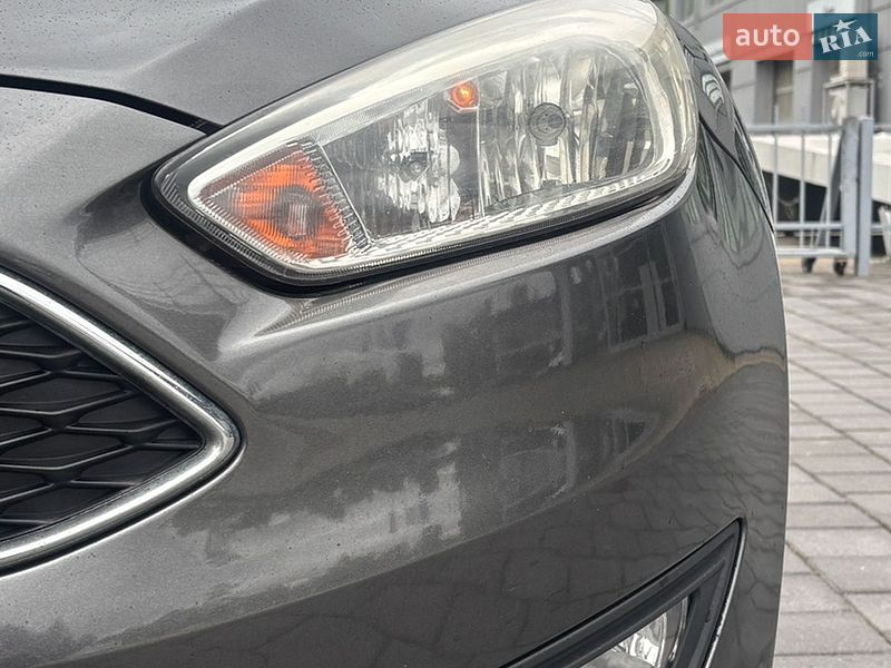 Хэтчбек Ford Focus 2015 в Днепре