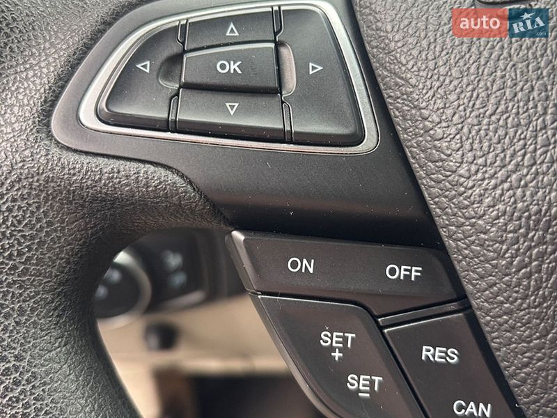Хэтчбек Ford Focus 2015 в Днепре
