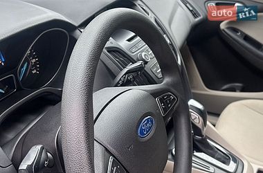 Хэтчбек Ford Focus 2015 в Днепре