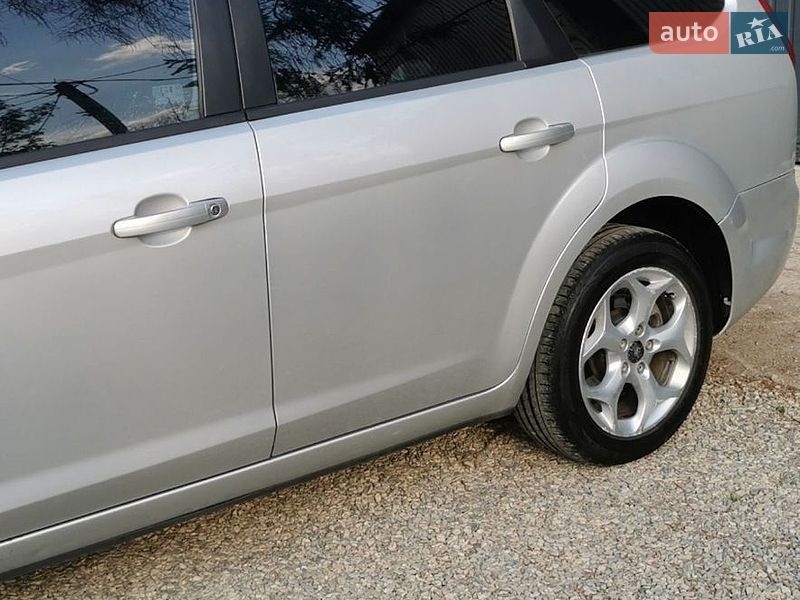 Универсал Ford Focus 2009 в Черновцах
