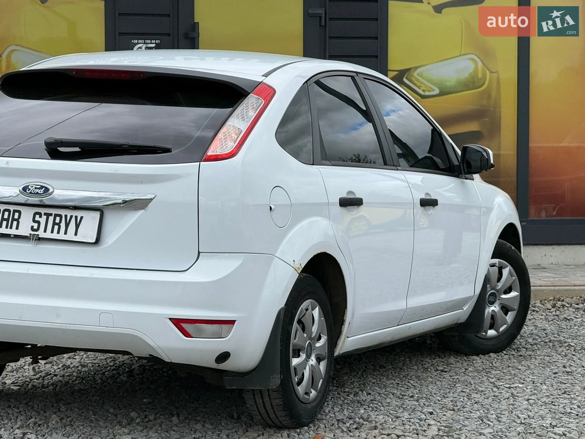 2011 Ford Focus - мініатюра 18