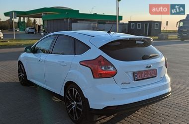 Хетчбек Ford Focus 2011 в Радивиліві