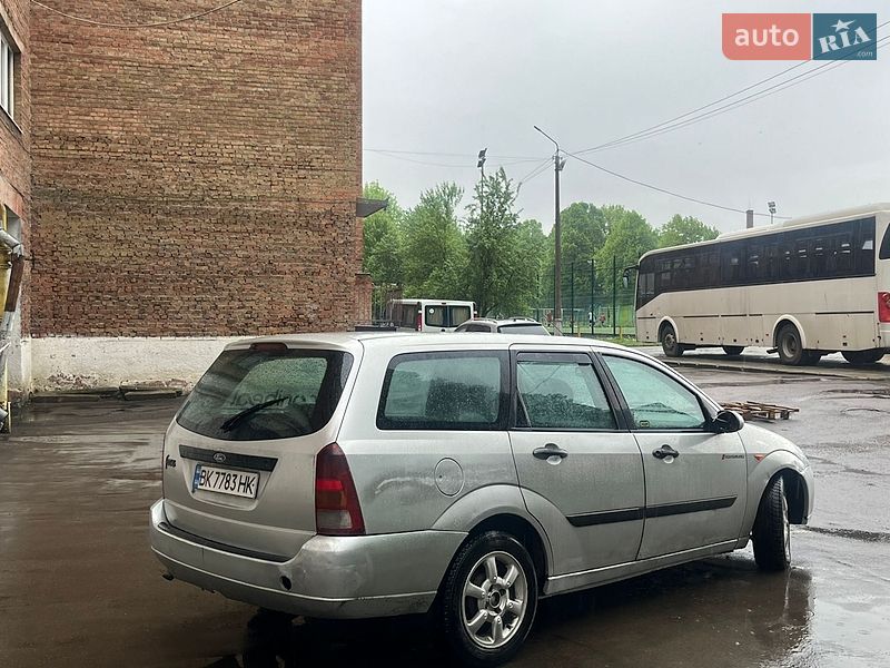 Универсал Ford Focus 2001 в Ровно