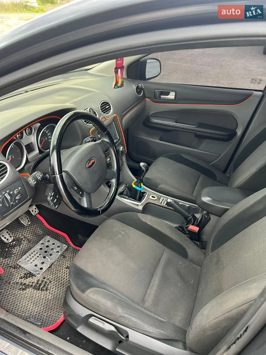 2010 Ford Focus - мініатюра 6