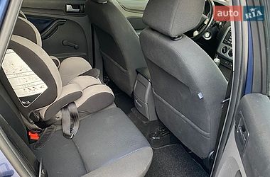 Універсал Ford Focus 2005 в Золочеві