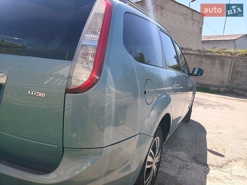Універсал Ford Focus 2008 в Запоріжжі