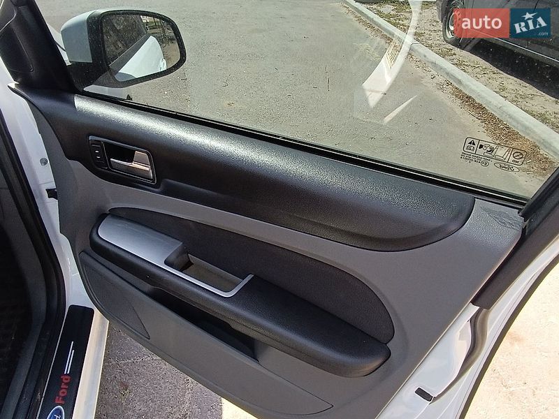 Седан Ford Focus 2010 в Киеве