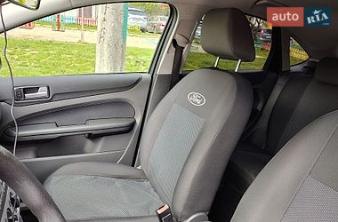 Хэтчбек Ford Focus 2006 в Чернигове