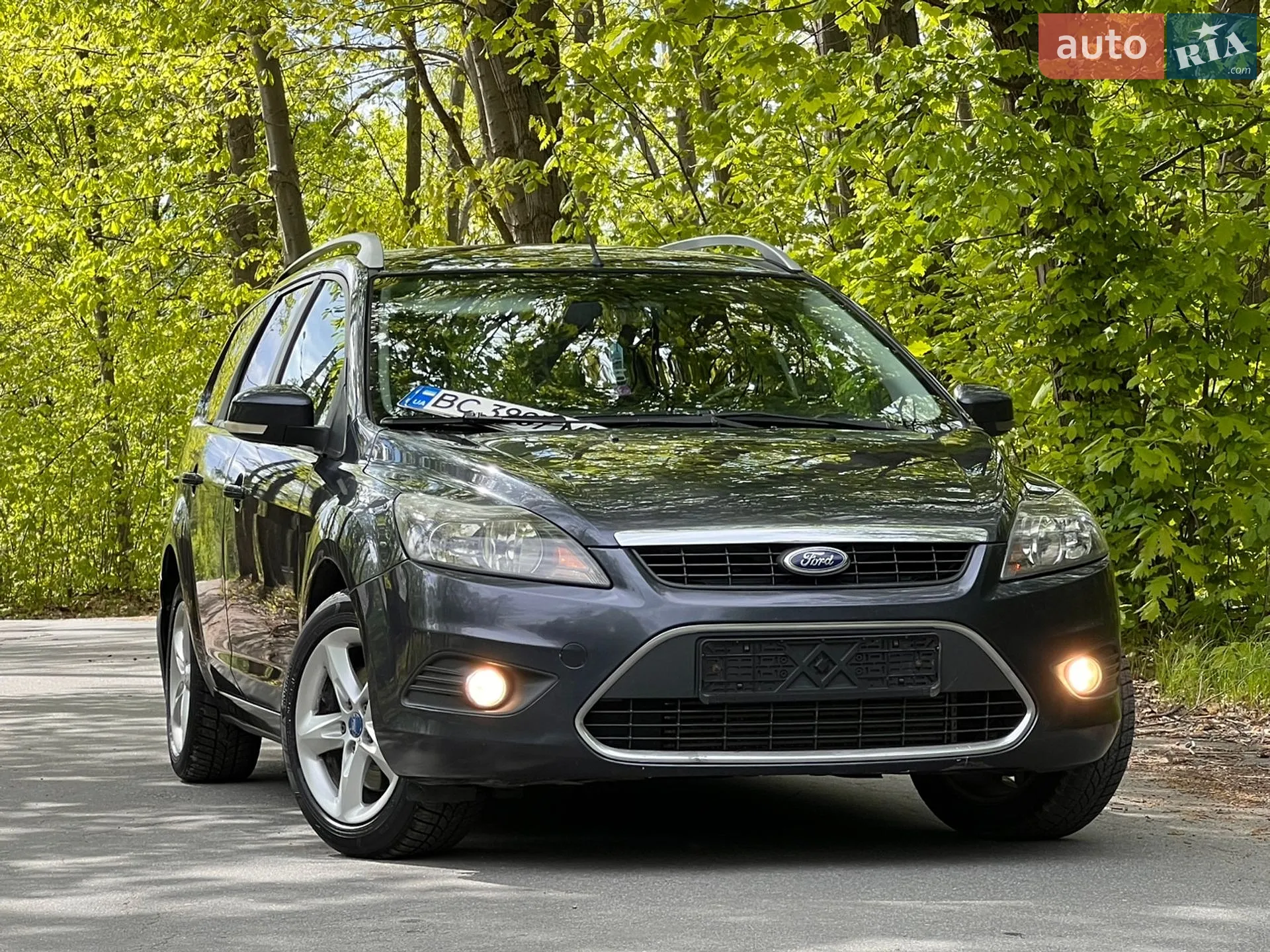 2010 Ford Focus - мініатюра 16