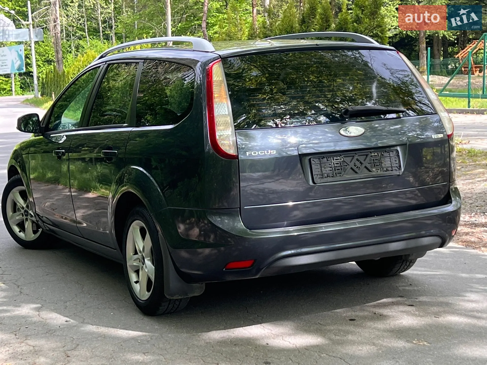 2010 Ford Focus - мініатюра 26