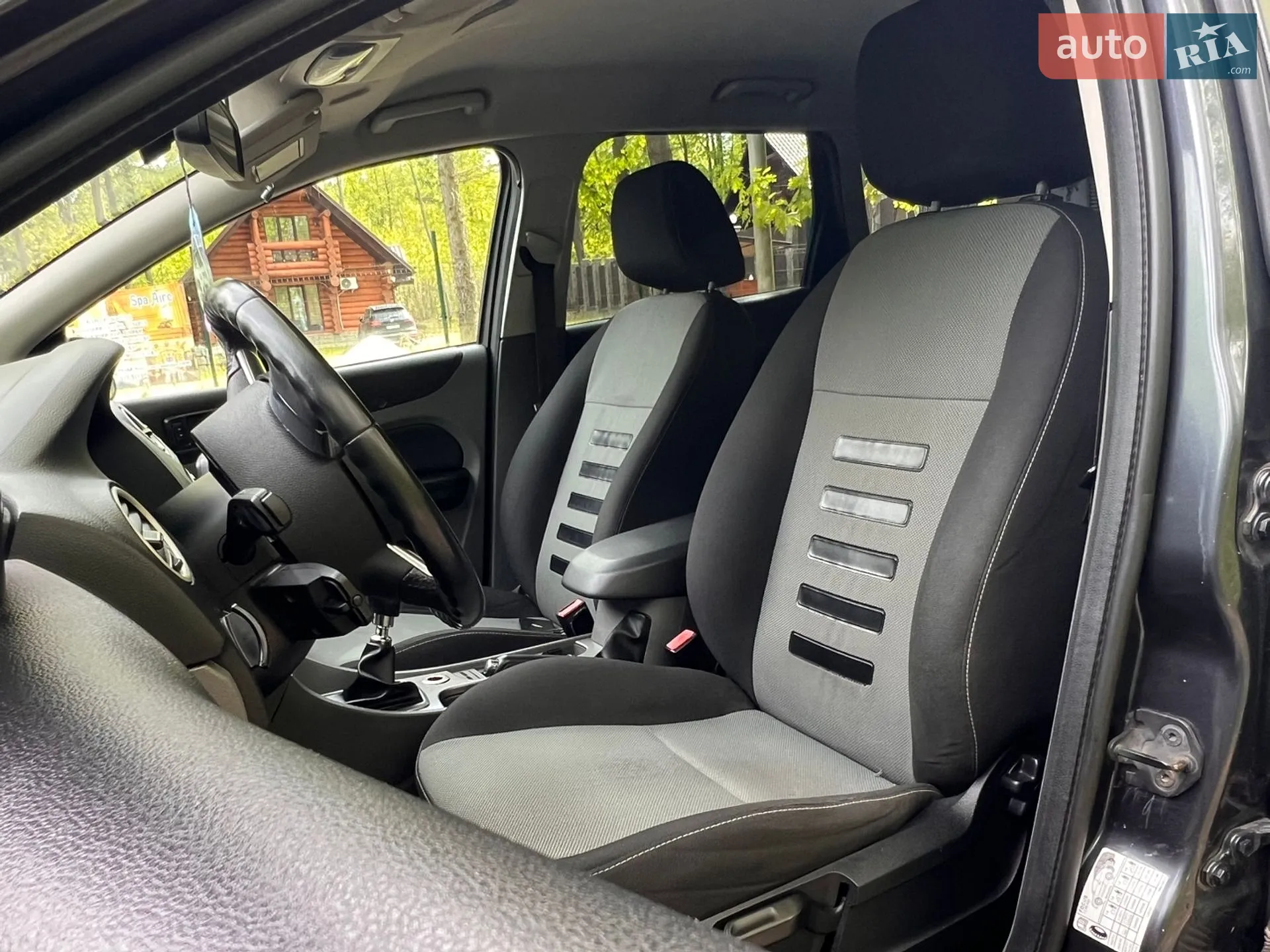 2010 Ford Focus - мініатюра 35