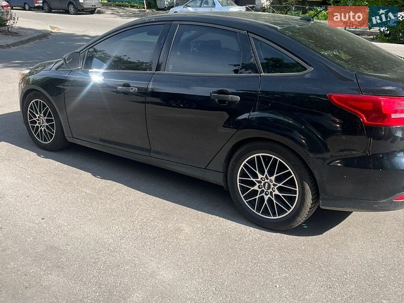 Седан Ford Focus 2015 в Киеве