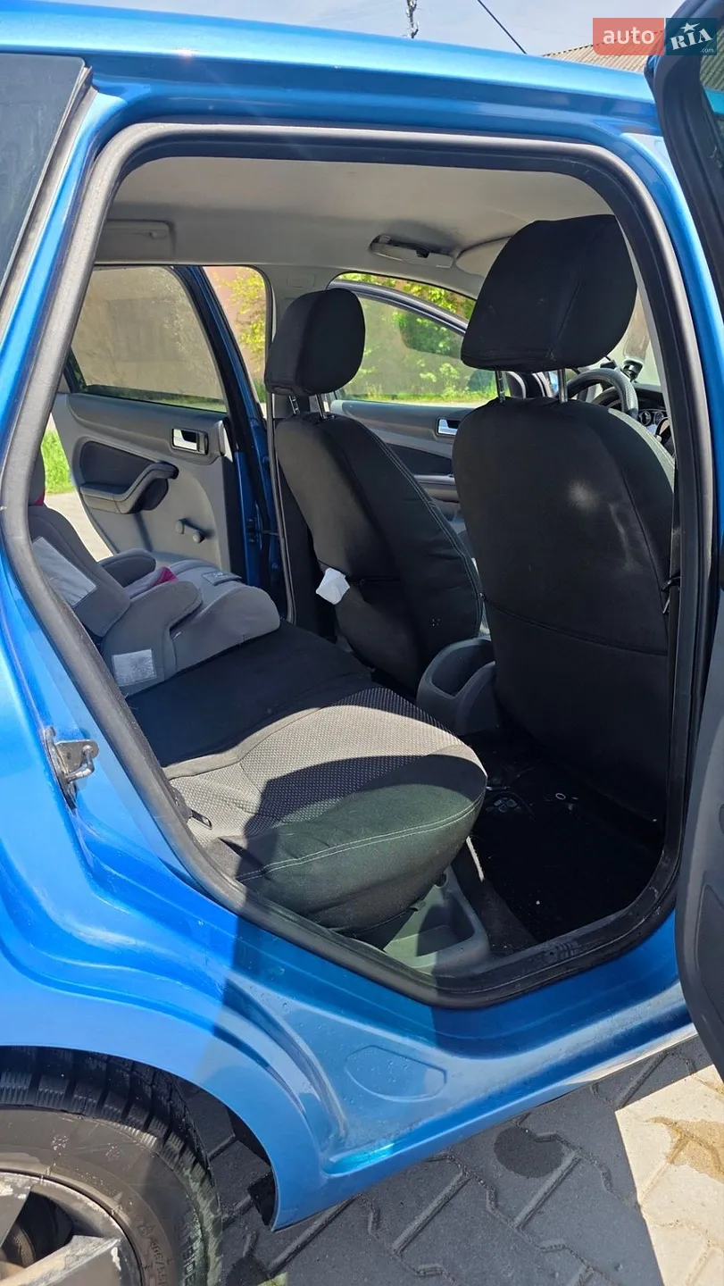 2010 Ford Focus - мініатюра 9