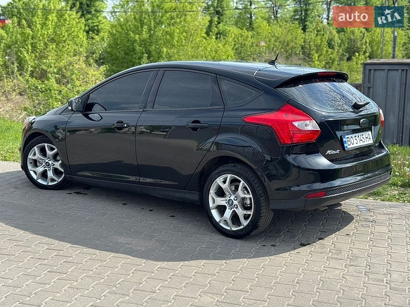 Хетчбек Ford Focus 2012 в Шептицькому