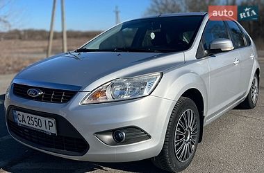 Хэтчбек Ford Focus 2010 в Корсуне-Шевченковском