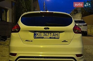 Хетчбек Ford Focus 2015 в Дніпрі