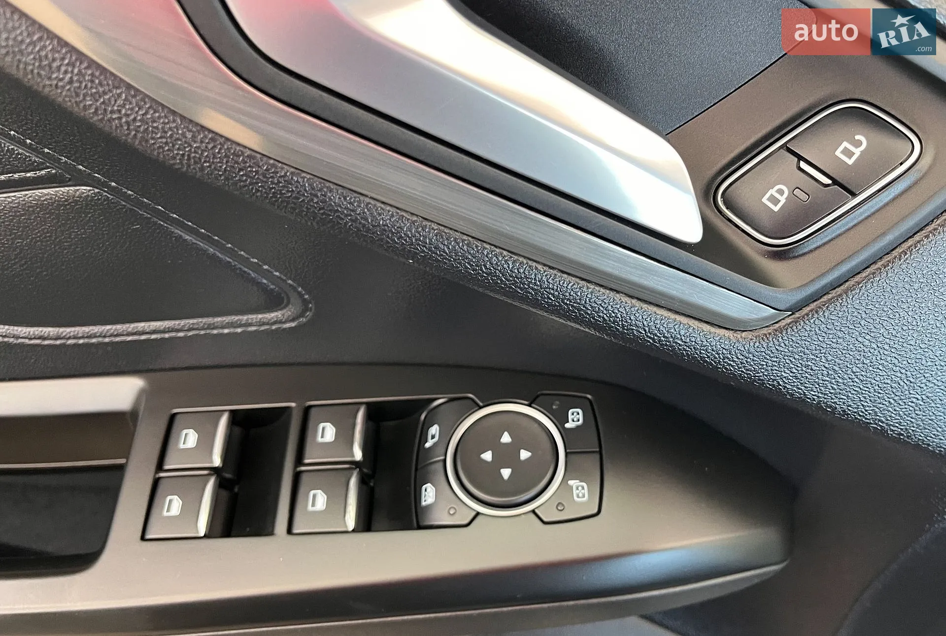 2018 Ford Focus - мініатюра 24