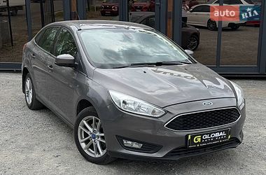 Седан Ford Focus 2015 в Львові