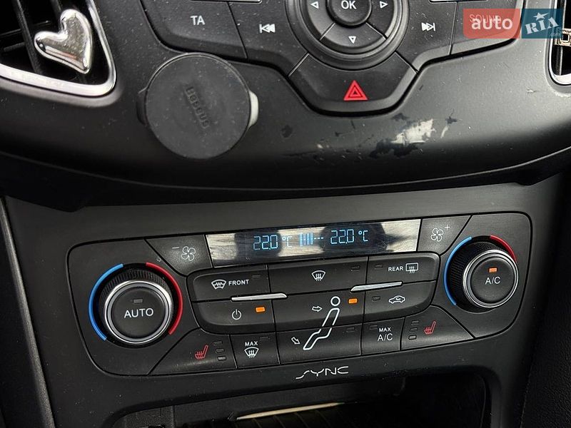 Седан Ford Focus 2015 в Львові