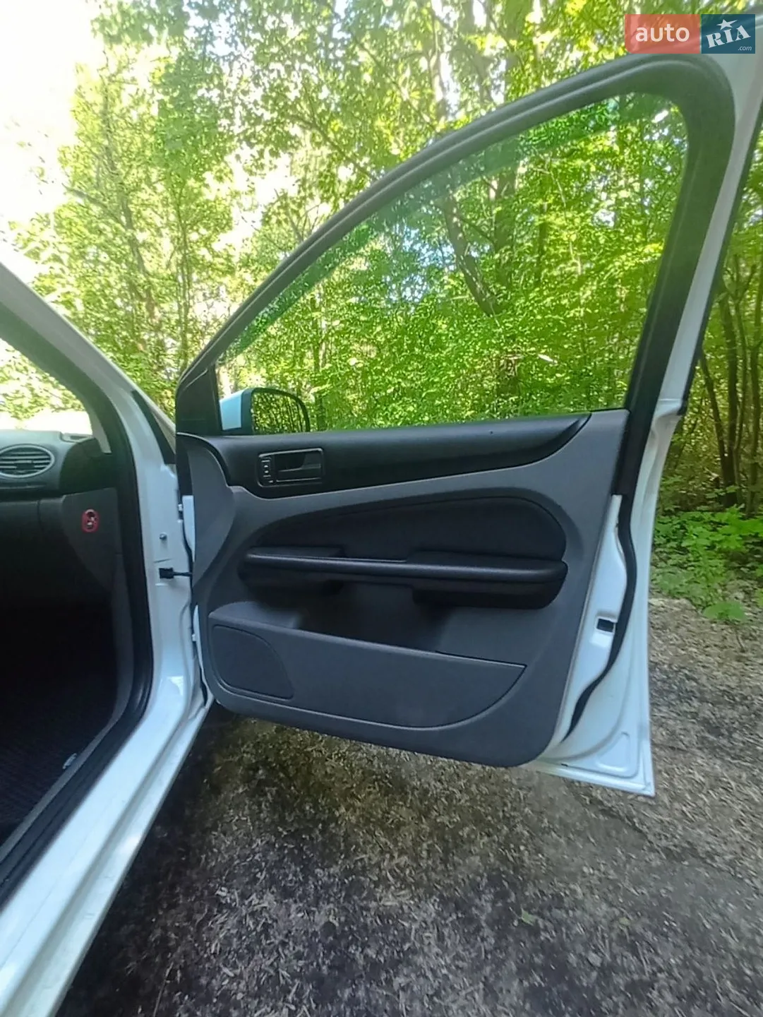 2011 Ford Focus - мініатюра 12