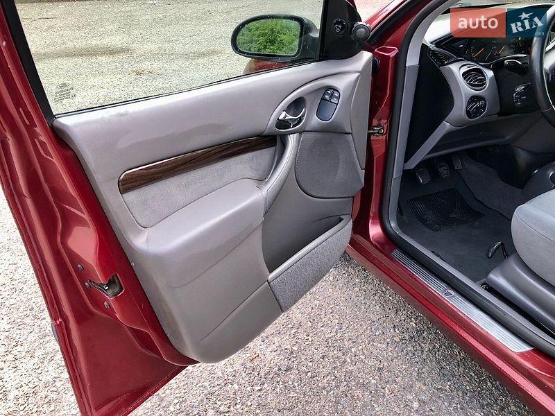 Седан Ford Focus 1999 в Харькове