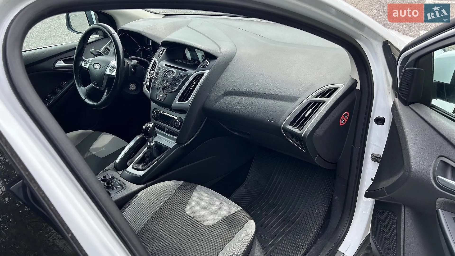 2013 Ford Focus - мініатюра 18
