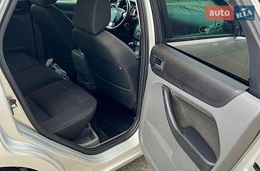 Хетчбек Ford Focus 2008 в Новояворівську