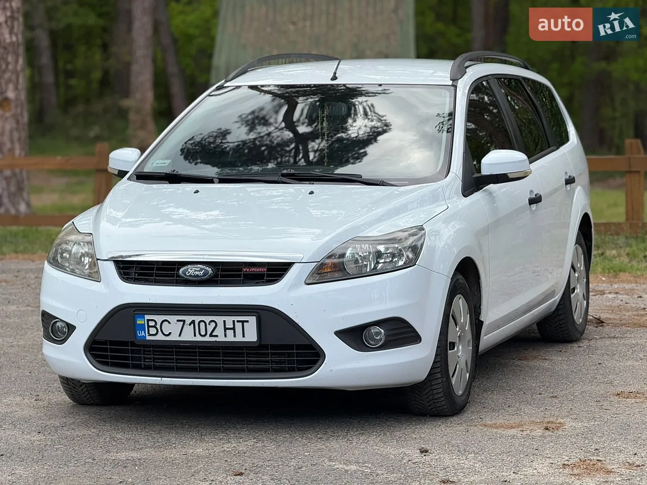 2010 Ford Focus - мініатюра 11
