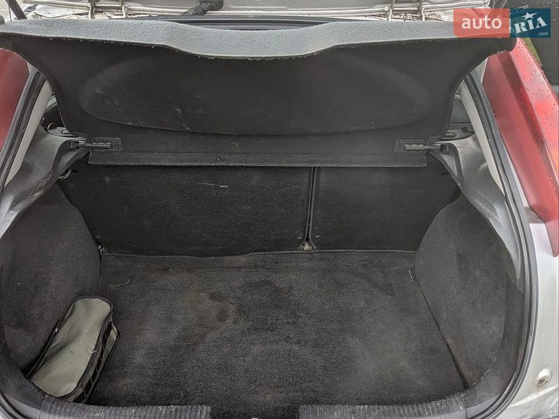 Хэтчбек Ford Focus 2004 в Ивано-Франковске фото 14 Хэтчбек Ford Focus 2004 в Ивано-Франковске