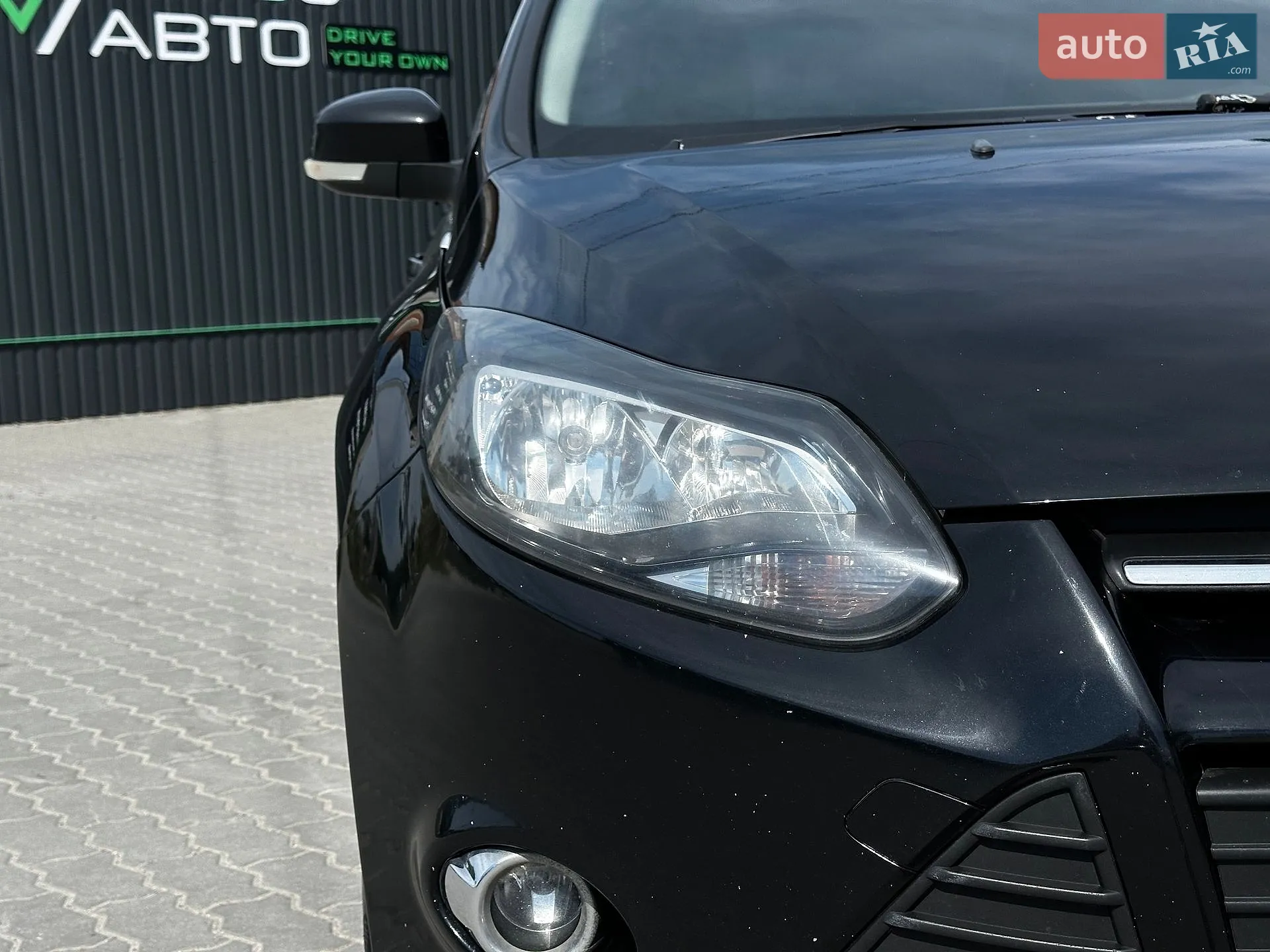 2011 Ford Focus - мініатюра 16