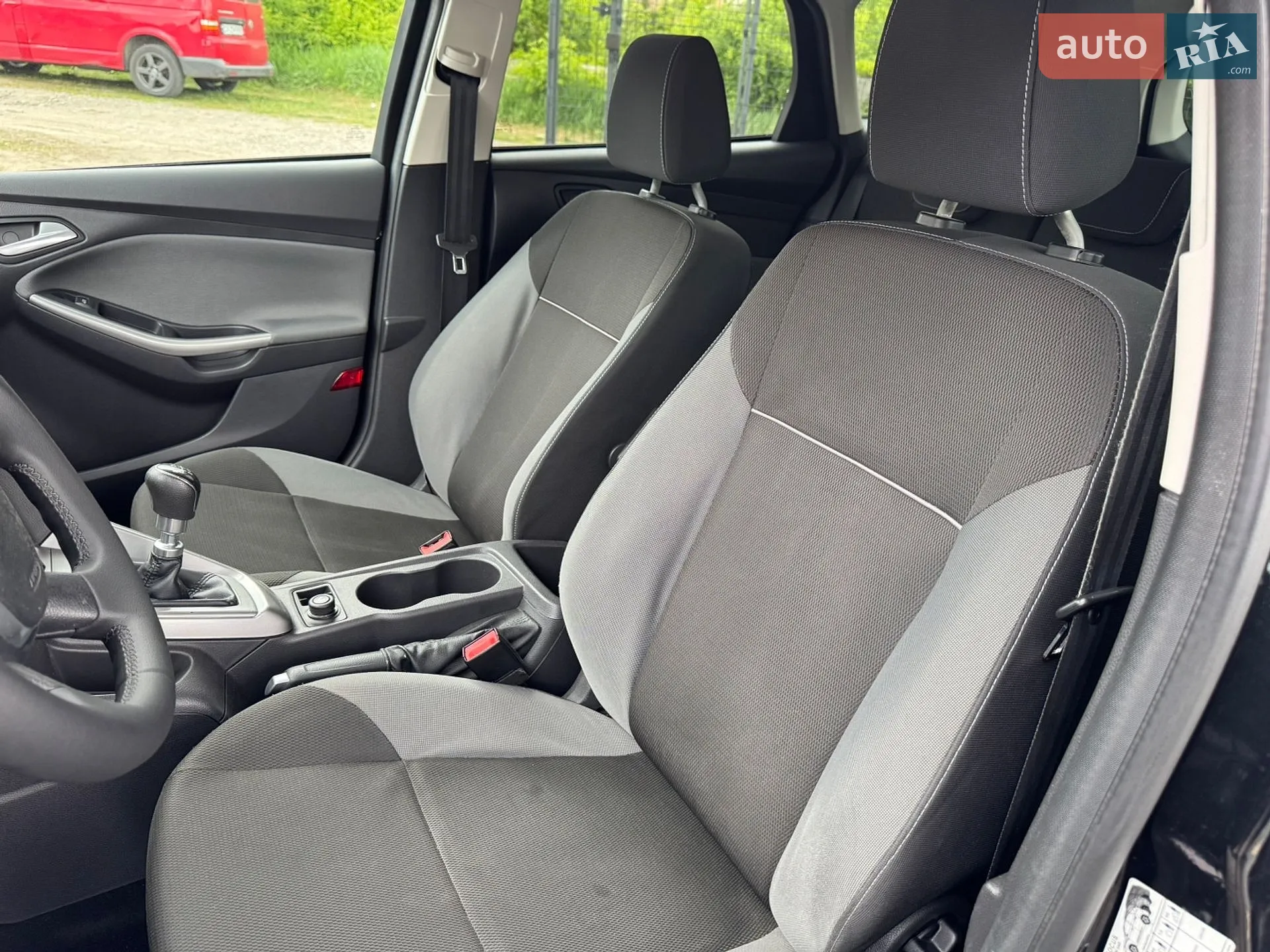 2011 Ford Focus - мініатюра 11