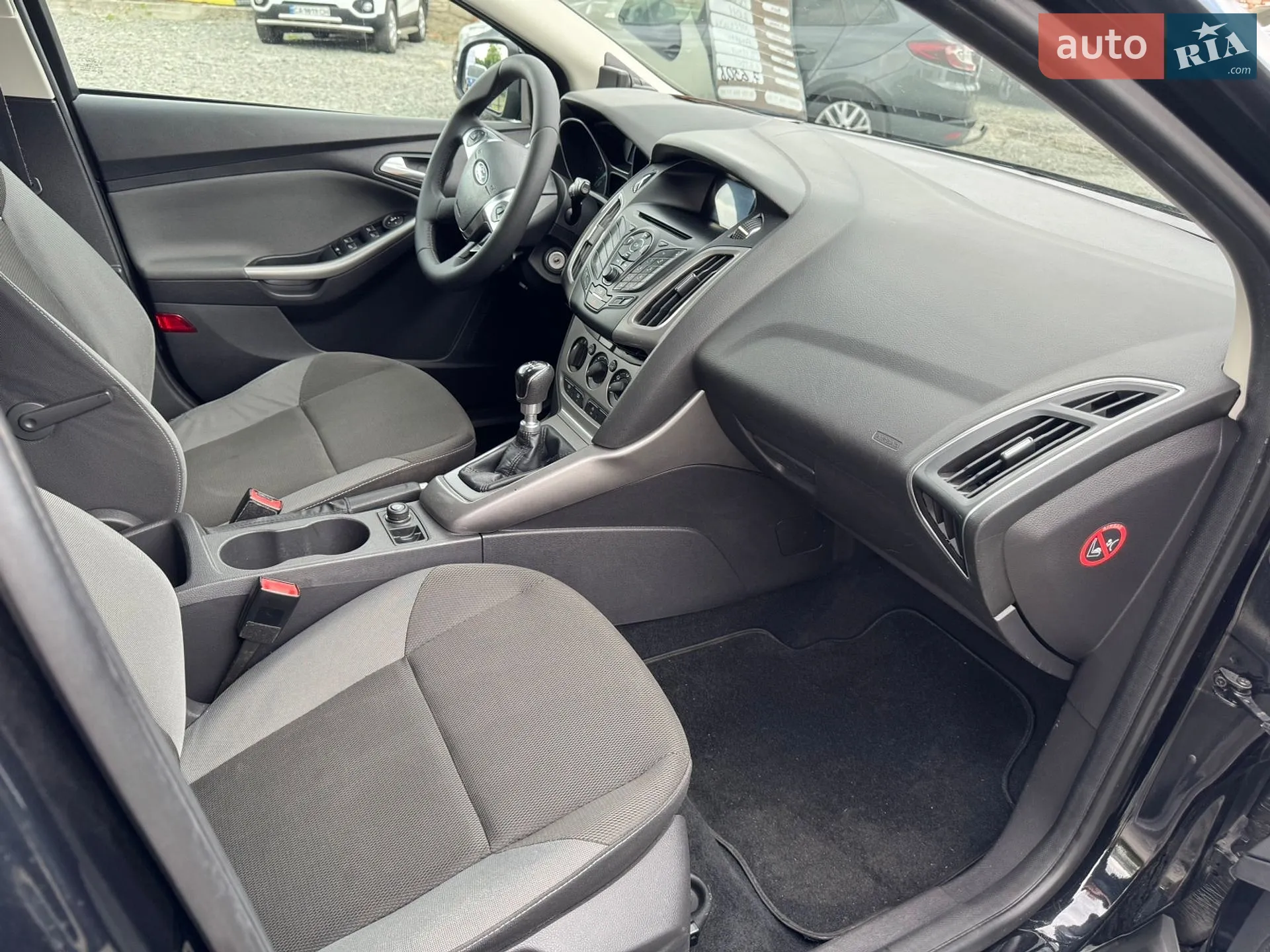 2011 Ford Focus - мініатюра 18