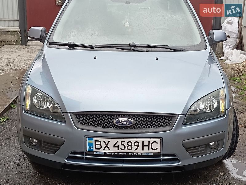 Седан Ford Focus 2007 в Полонном