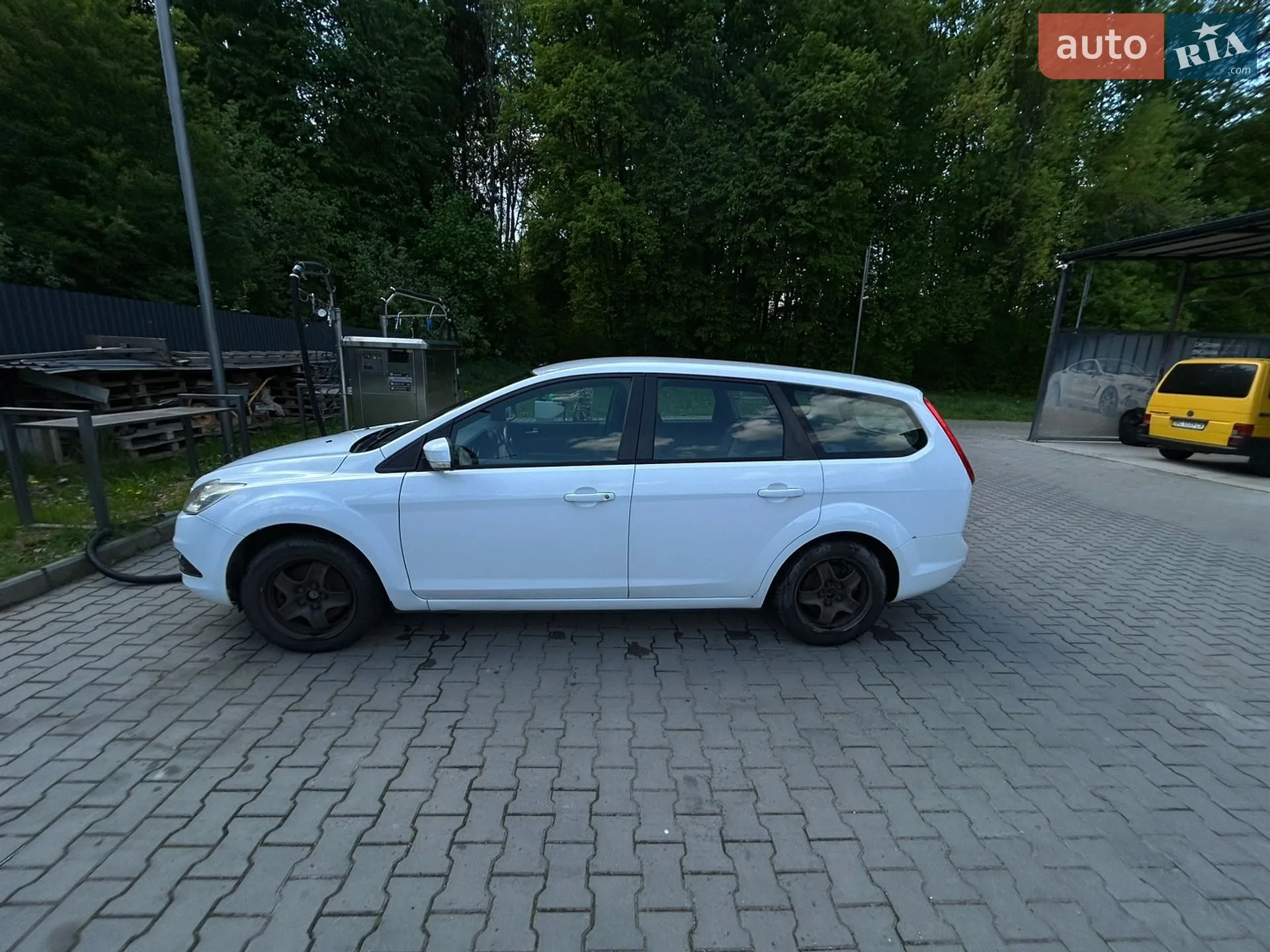 2010 Ford Focus - мініатюра 3