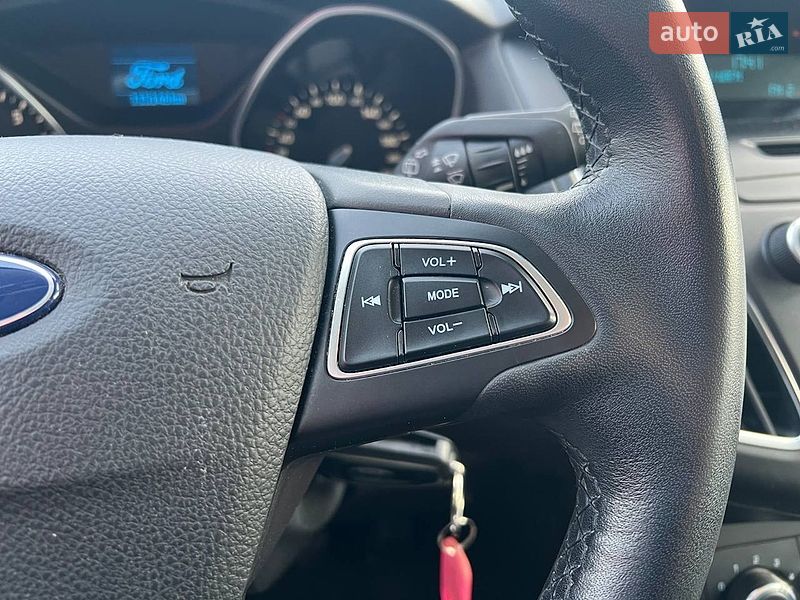 Универсал Ford Focus 2016 в Киеве фото 21 Универсал Ford Focus 2016 в Киеве
