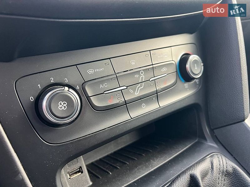 Универсал Ford Focus 2016 в Киеве фото 25 Универсал Ford Focus 2016 в Киеве