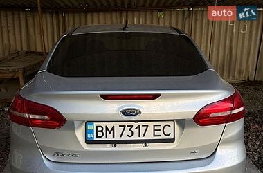 Седан Ford Focus 2015 в Сумах