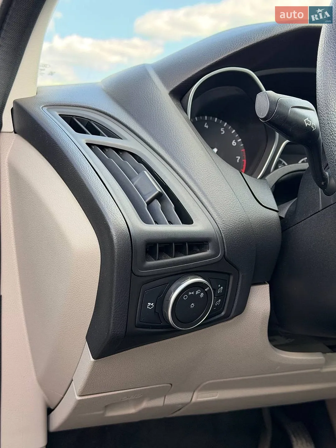 2016 Ford Focus - мініатюра 10