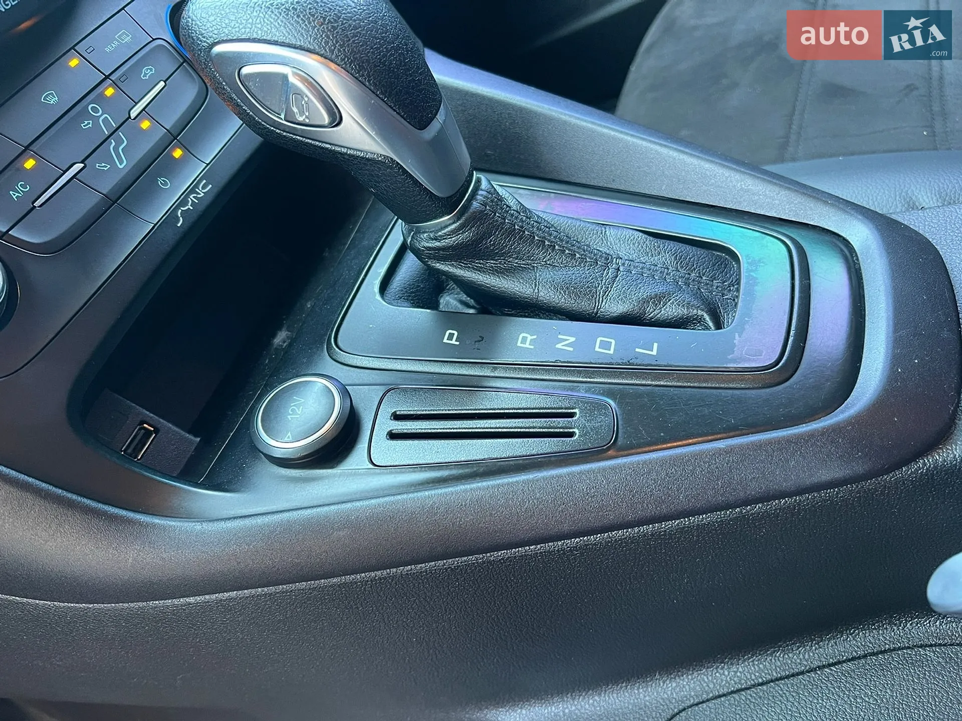 2015 Ford Focus - мініатюра 11