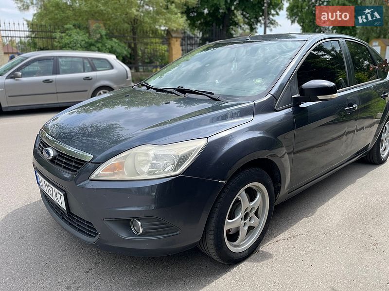 Хэтчбек Ford Focus 2010 в Василькове