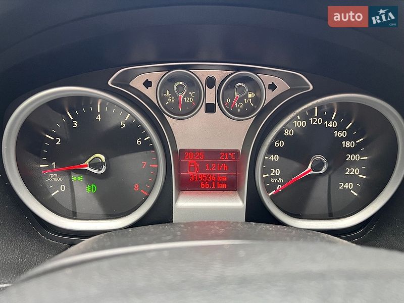 Хэтчбек Ford Focus 2010 в Василькове