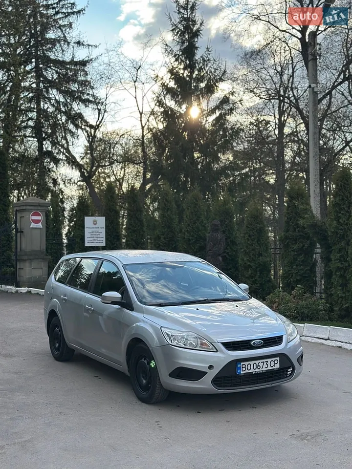 2010 Ford Focus - мініатюра 23