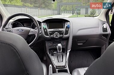 Седан Ford Focus 2017 в Львові