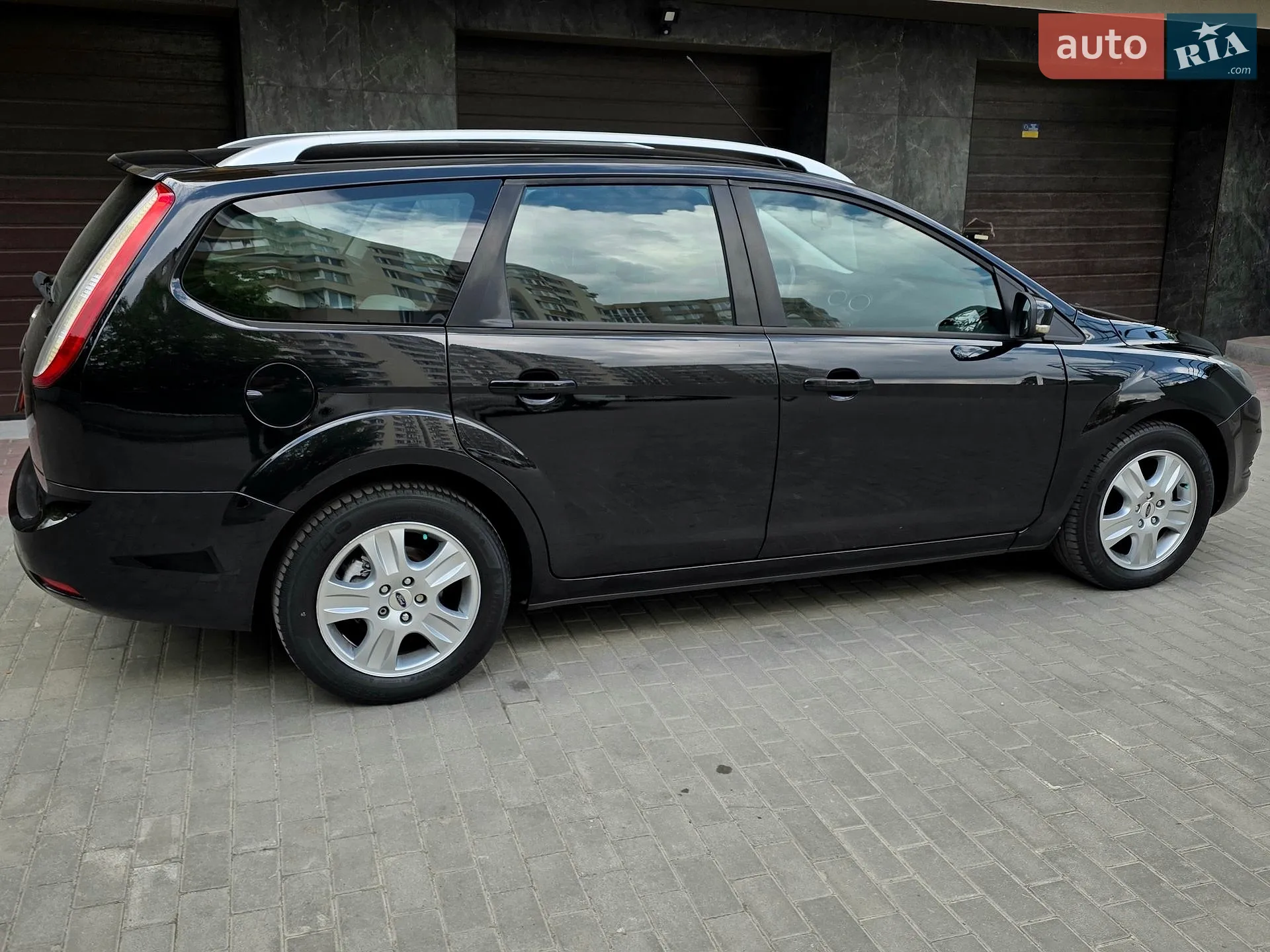 2010 Ford Focus - мініатюра 6