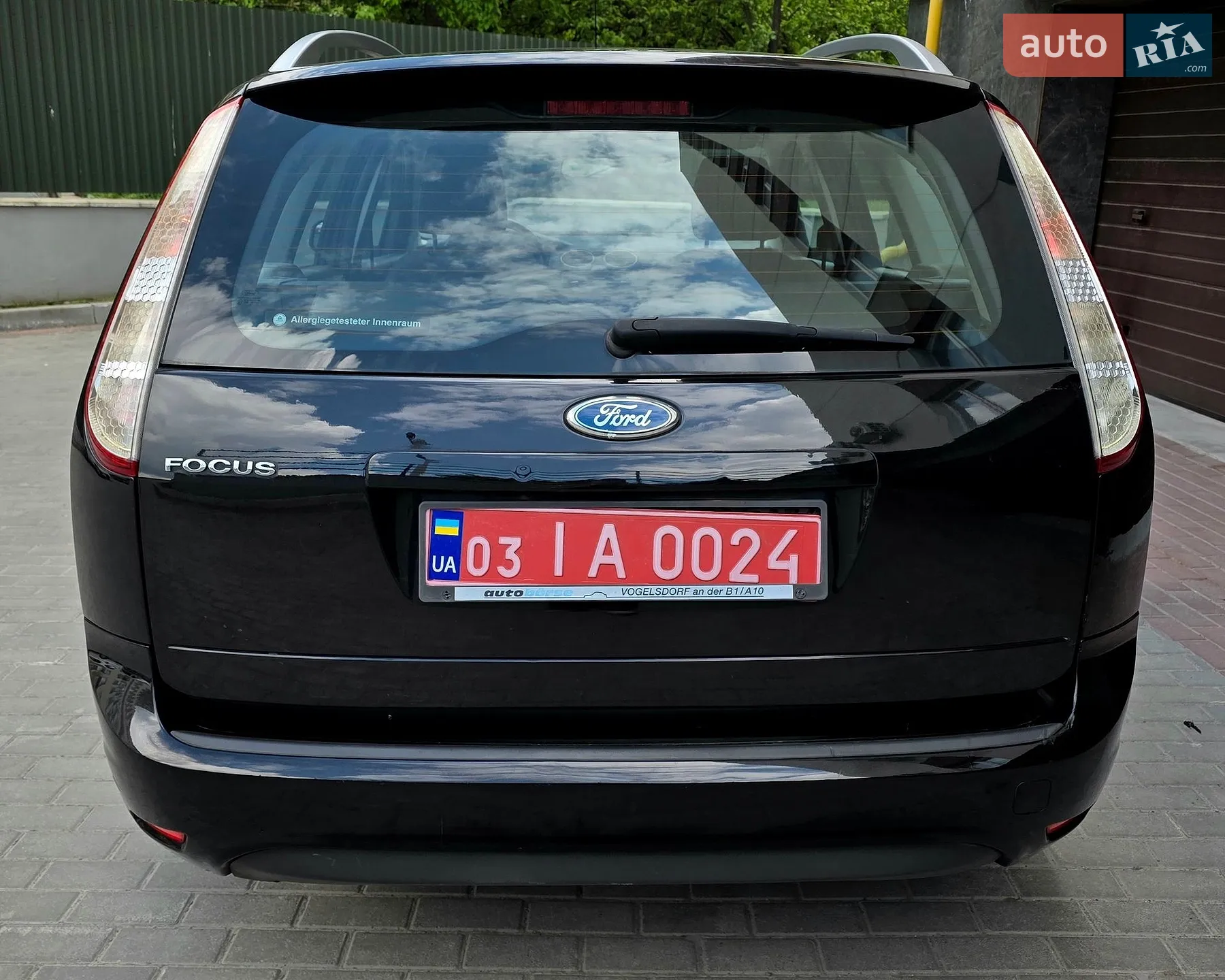 2010 Ford Focus - мініатюра 9