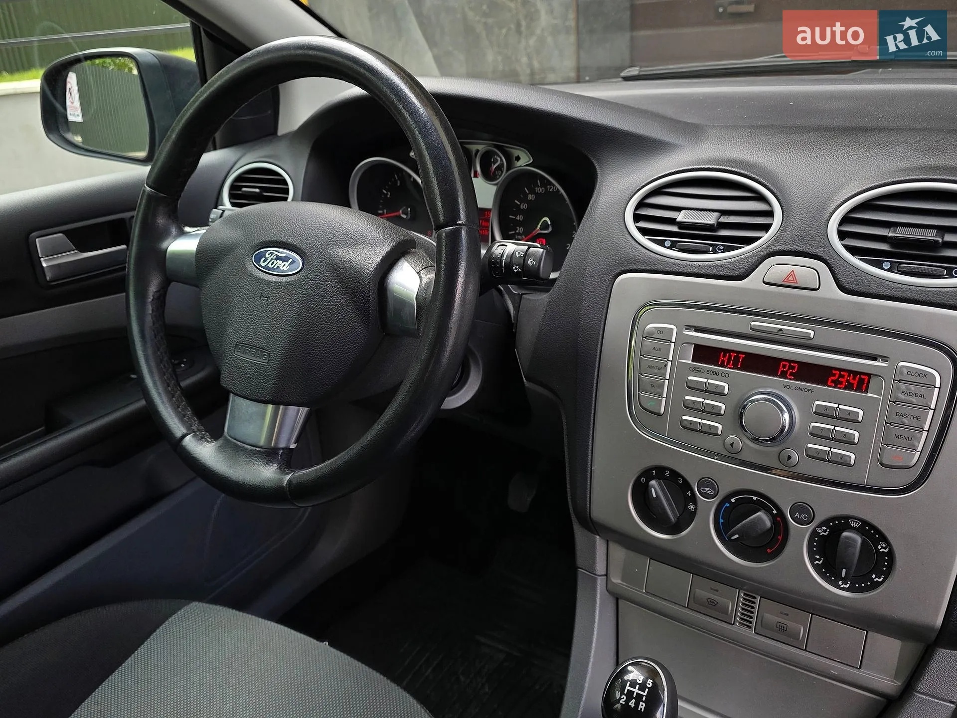 2010 Ford Focus - мініатюра 38