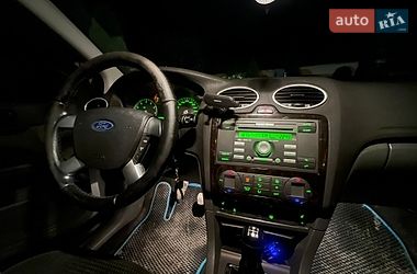 Седан Ford Focus 2005 в Теофіполі