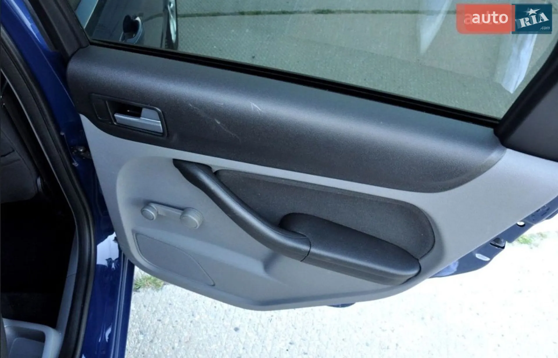 2010 Ford Focus - мініатюра 13